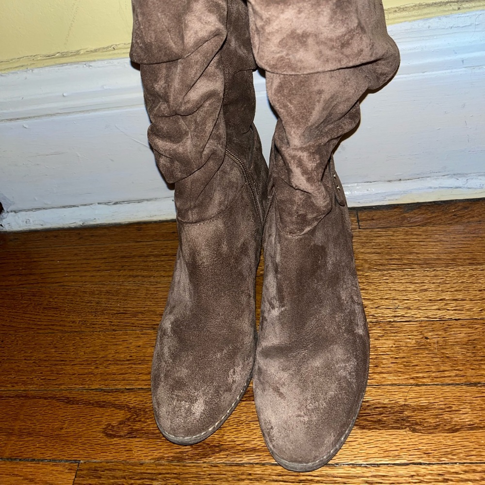 Brown boots